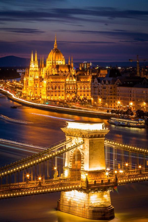 Center Rooms Budapeste Exterior foto